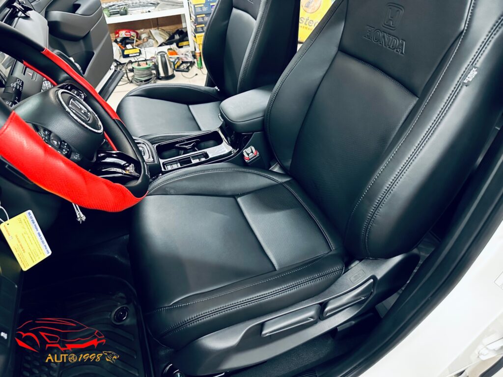 bọc ghế da ô tô, bọc ghế da honda hrv, giá bọc ghế da ô tô, bọc ghế da ô tô honda hrv, bọc ghế da ô tô, bọc ghế da ô tô hồ chí minh, nội thất đồ chơi xe hơi, bọc ghế da hcm 