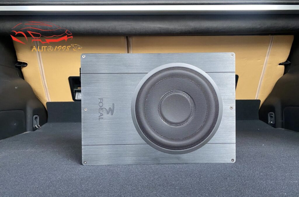 Loa sub gầm ghế, loa sub gầm ghế focal ibus 20, loa sub gầm ghế focal, Loa sub gầm ghế ô tô, loa sub ô tô, độ loa sub cho ô tô, loa sub pass gầm ghế, sub focal, giá loa sub ô tô