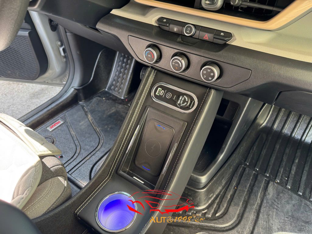 yên ngựa vf3, bệ tỳ tay vf3, vf3, phụ kiện vf3, độ. bệ tỳ tay vf3, độ yên ngựa vf3