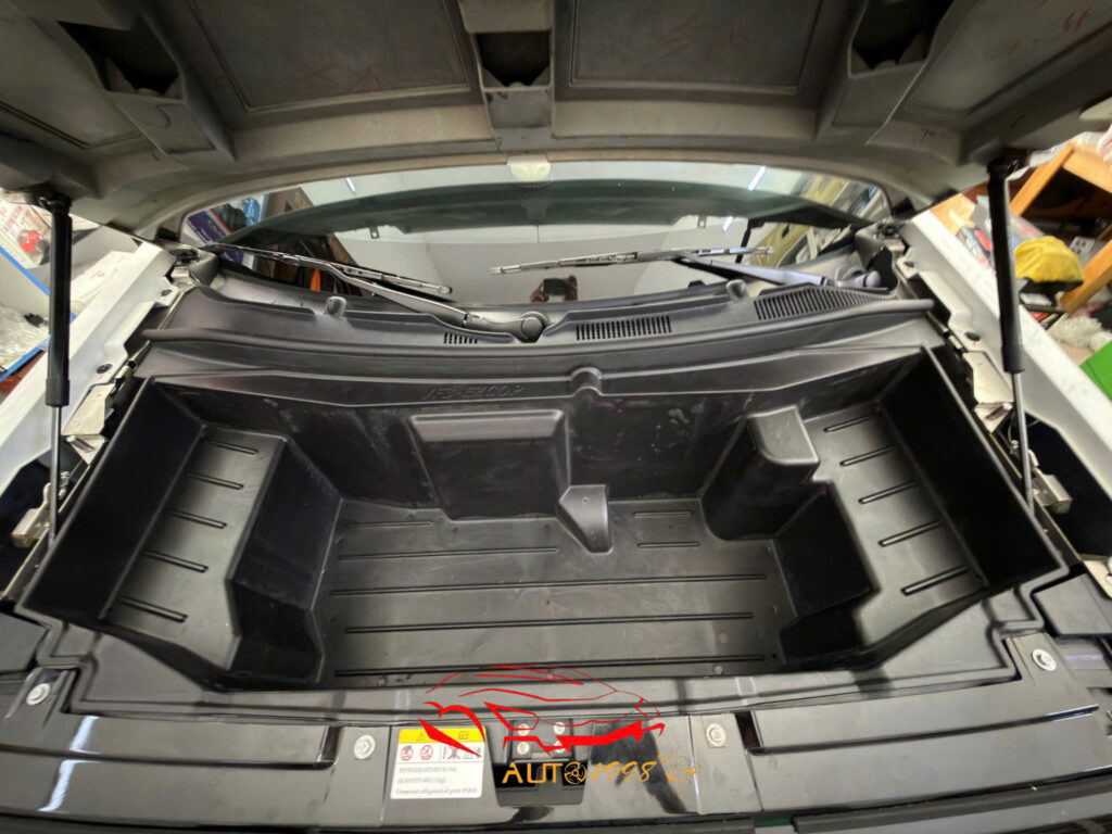 Cốp trước Ezcop 90 Lít VF3