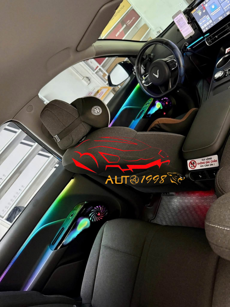 LED nội thất Limo Green đèn gầm chân