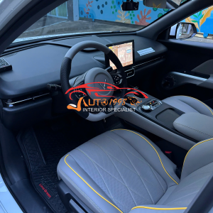 Nội thất VinFast Limo Green sau khi bọc da