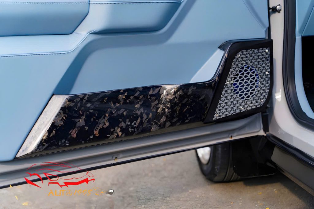 cửa VF3 dán carbon fiber 