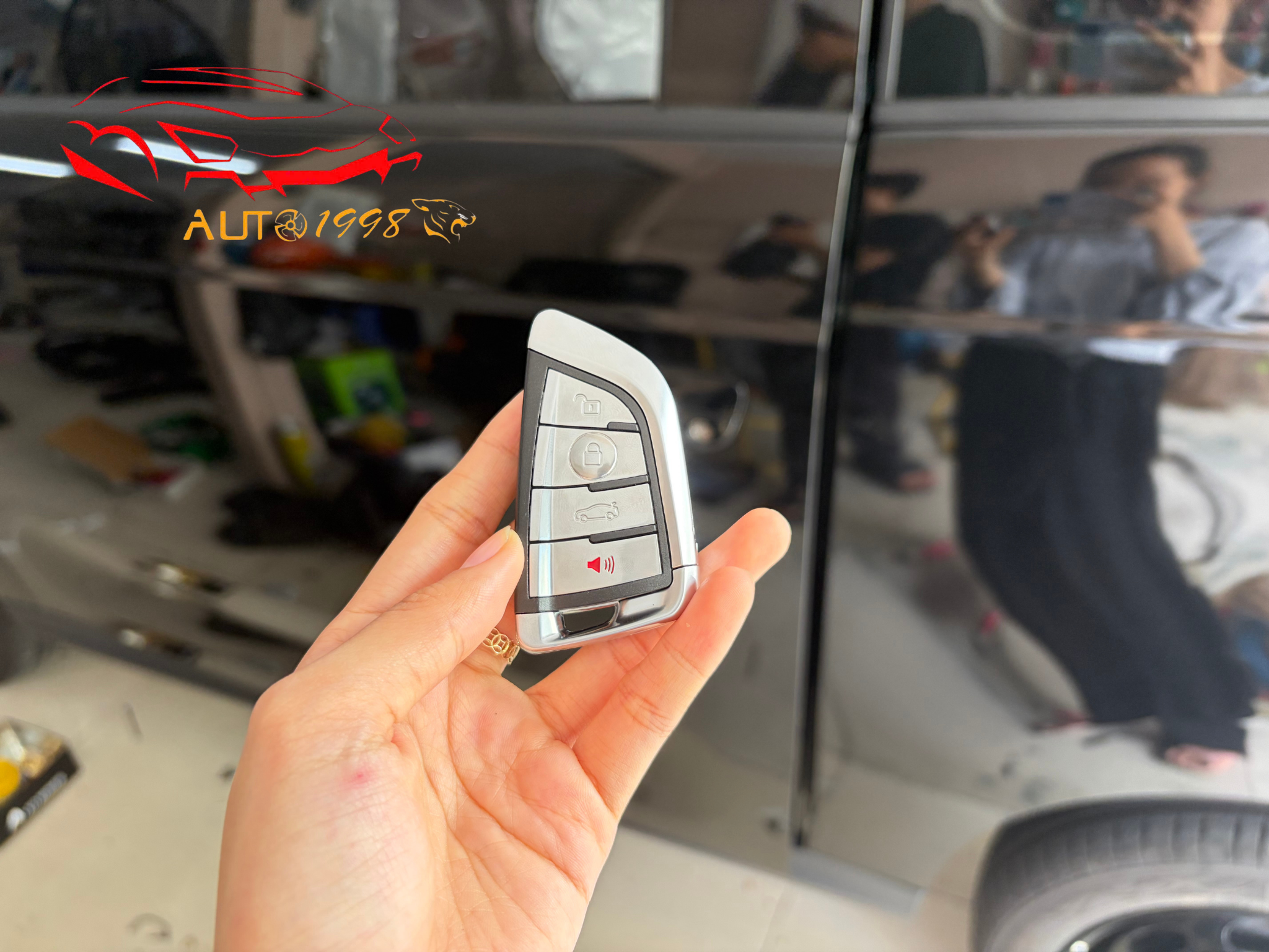 Smartkey VinFast Minio Green và VF2