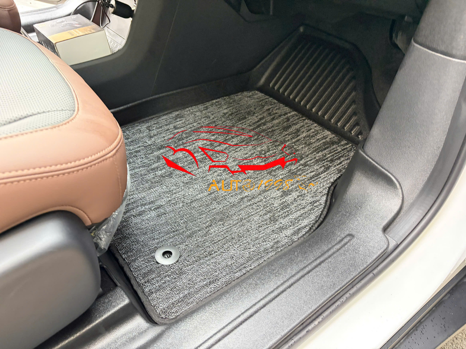 Thảm lót sàn Huvi cho Mpv7 Thảm lót sàn Huvi cho Mpv7