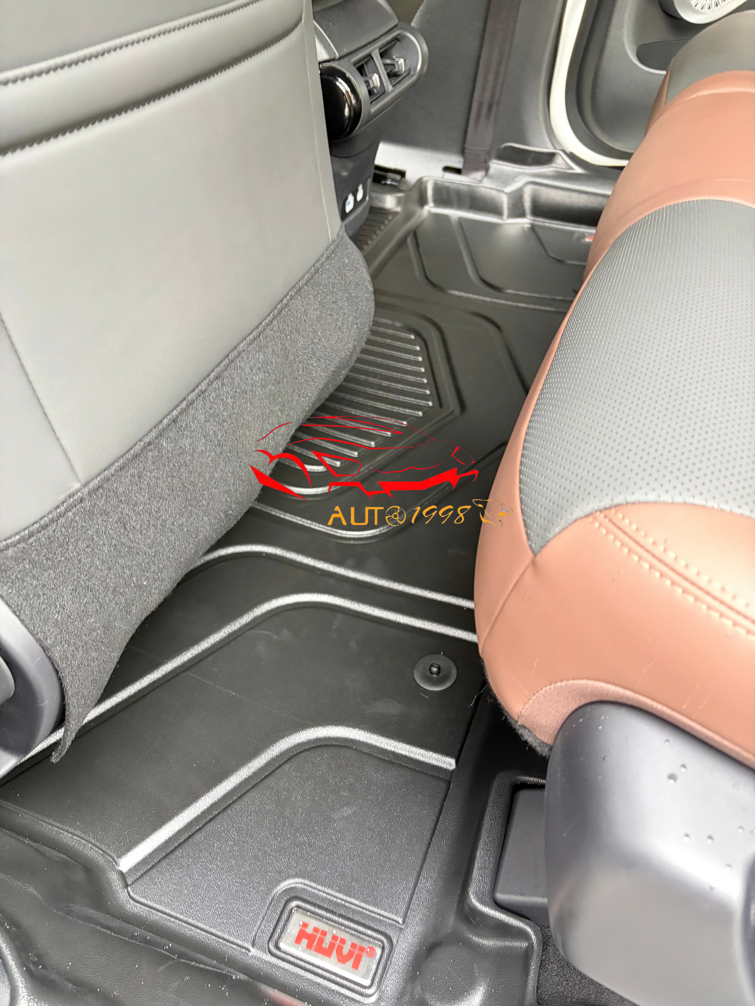 Thảm lót chân tràn viền Huvi cho Mpv7 Thảm lót chân tràn viền Huvi cho Mpv7
