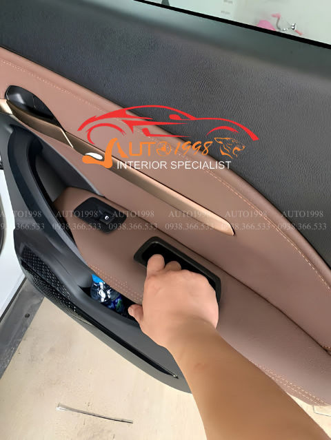 hộc tay nắm cửa VF6 dễ dàng thao tác đóng mở 